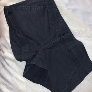 AE black cargo shorts